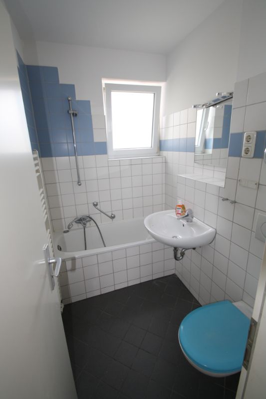 3,5 Raum Wohnung mit Aufzug ! - Photo 4
