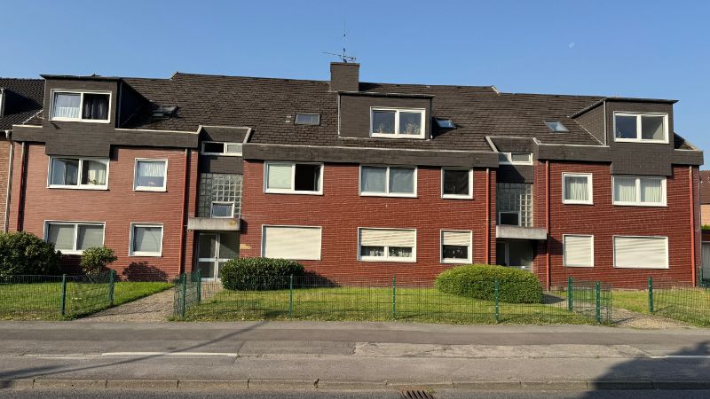 super Lage ! geräumige Dachgeschosswohnung in Erle !