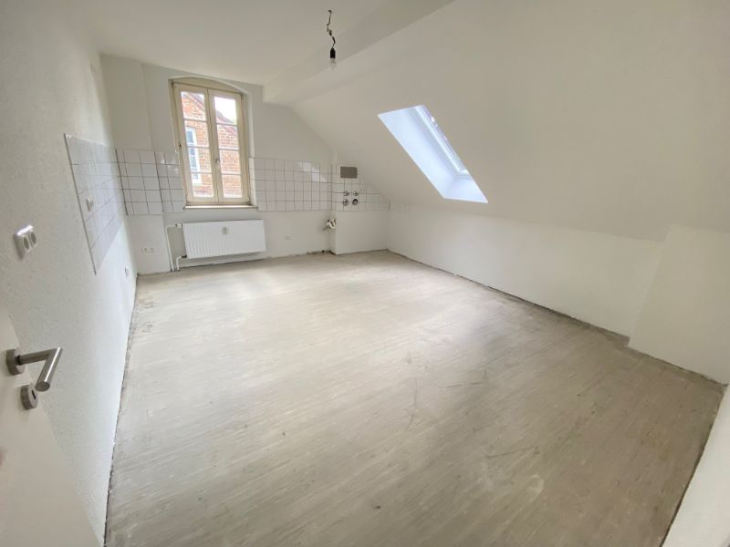 modernisierter Altbau, grün und ruhig mit Bus fast vor der Tür - Photo 5