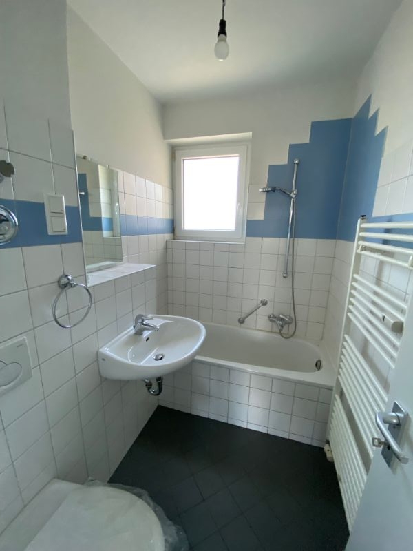 3,5 Raum Wohnung mit Aufzug ! - Photo 4
